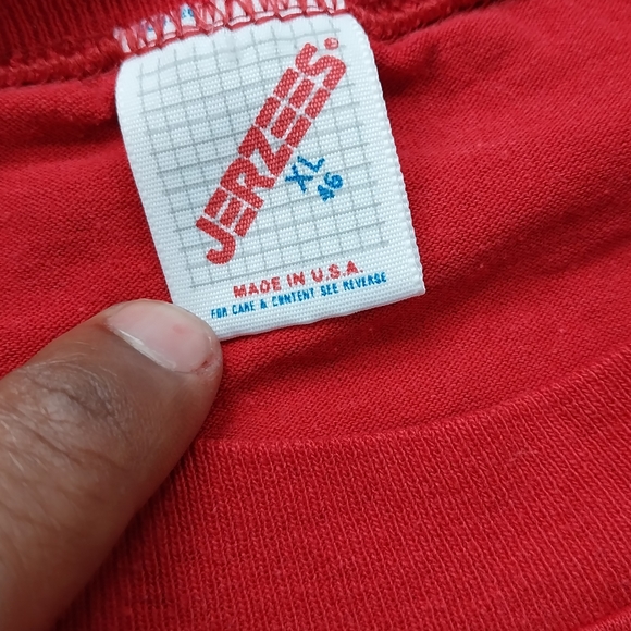 VITAGE 1991 CHICAGO BULLS CHAMPIONSHIP TEE - Picture 5 of 5